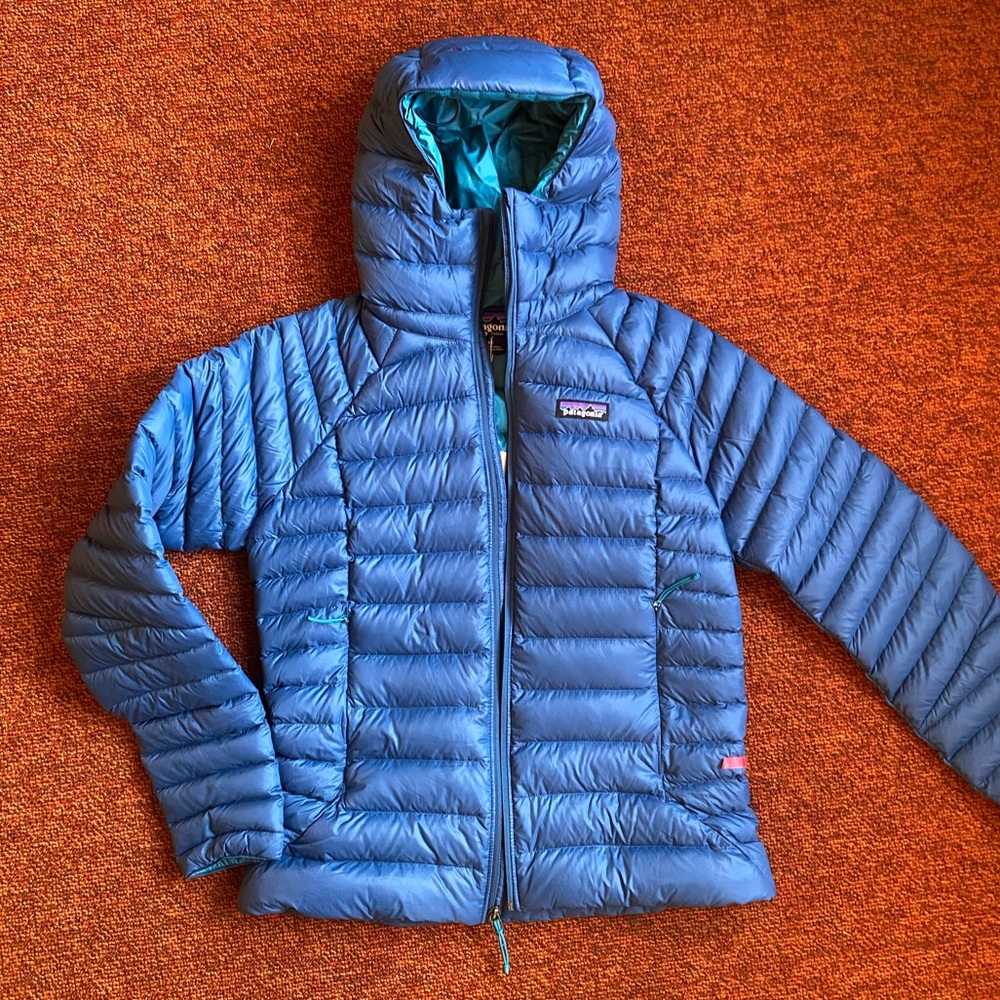 Lagom Blue Patagonia Women’s Down Sweater Hoody